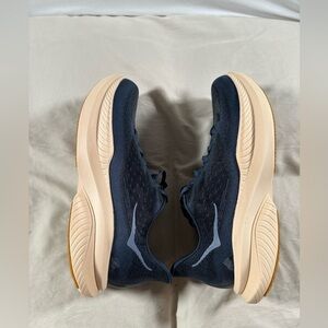 Hoka One One Mach 6 LA 1164032 VCK Navy Blue  Gum Bottoms 9.5D